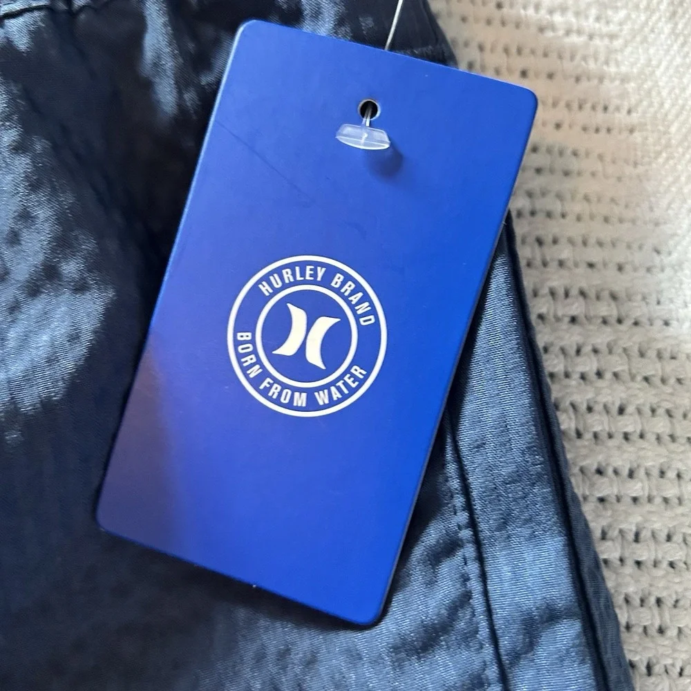 Hurley blue men