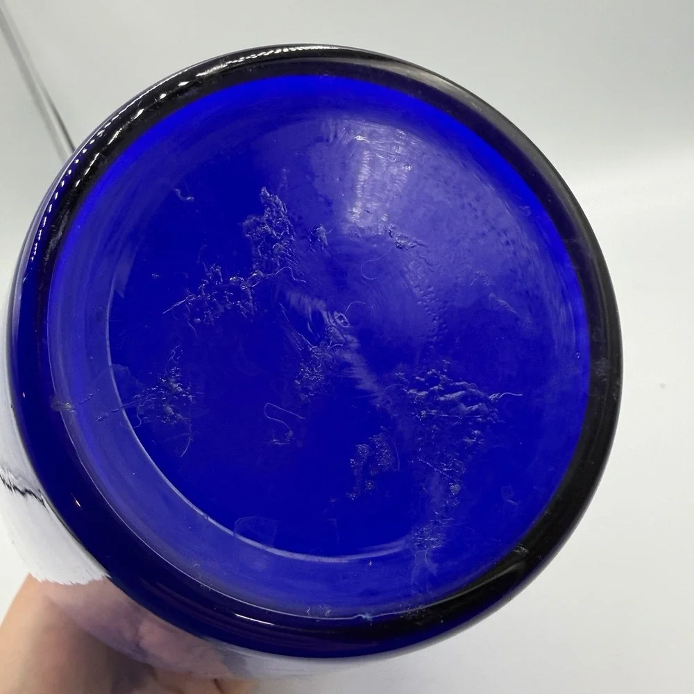 Unmarked beautiful vase