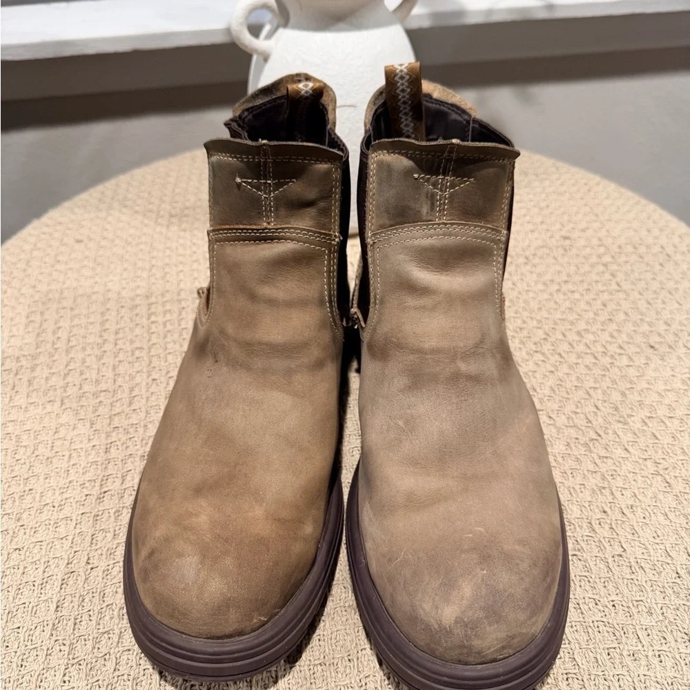 UGG stylish chukka
