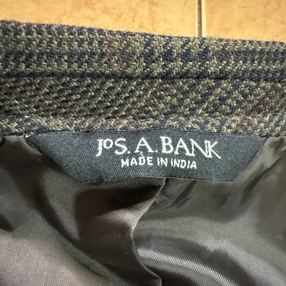 Jos. A. Bank please view