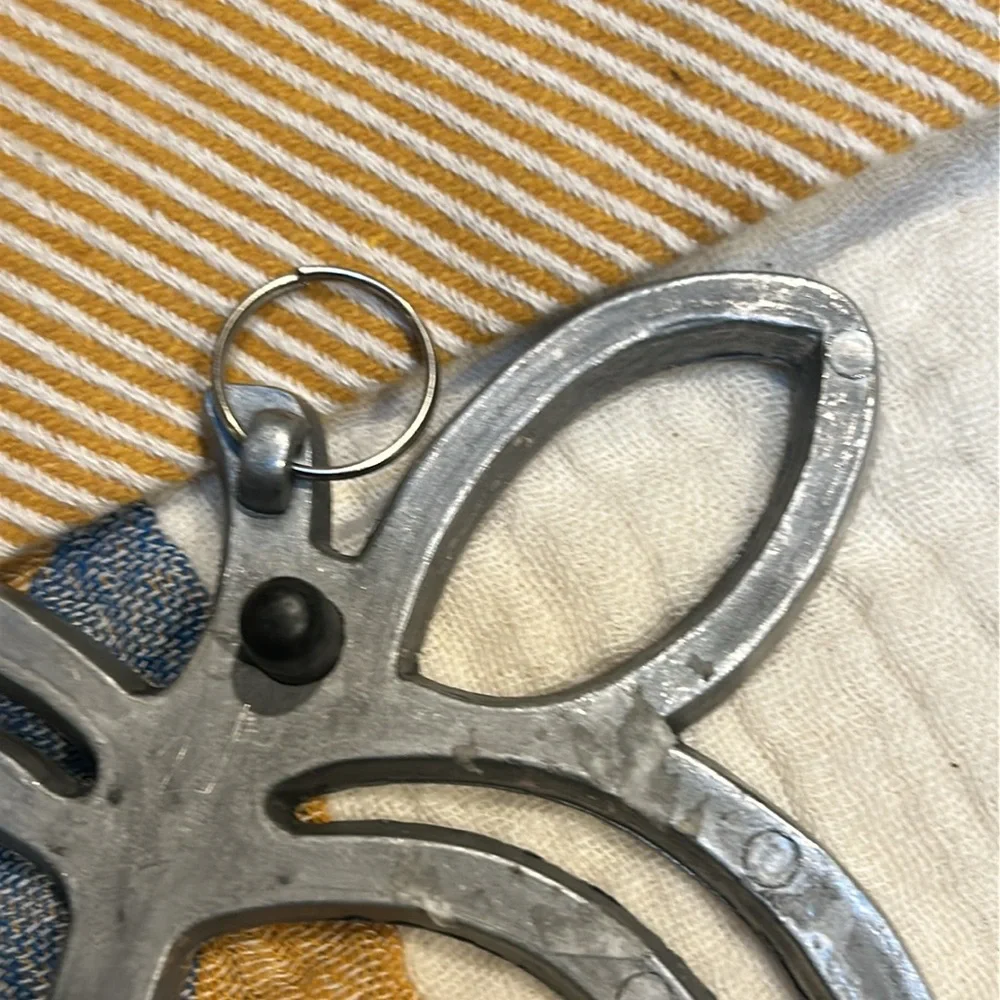 Vintage ready trivets
