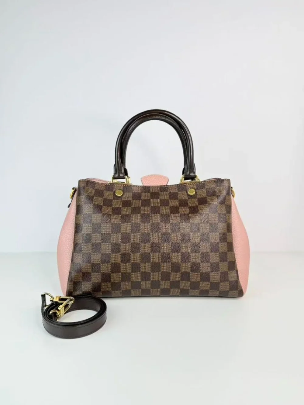 Louis Vuitton very good
