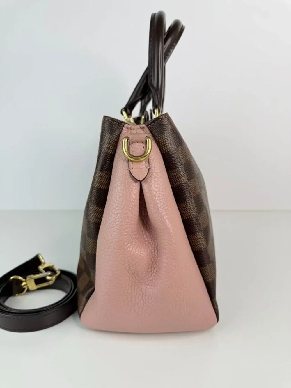 Louis Vuitton very good