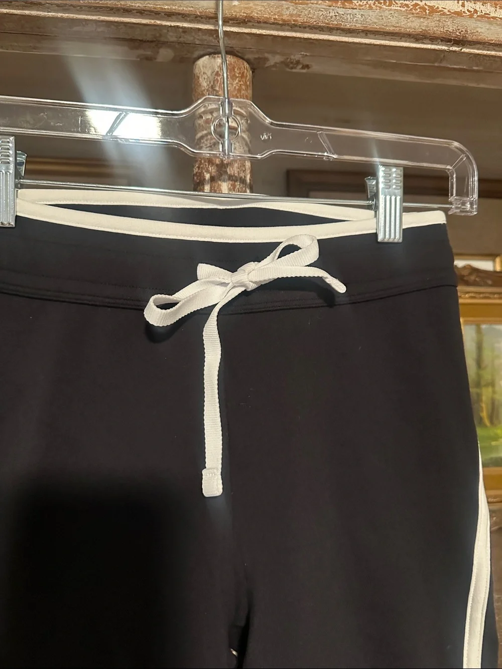 ALO Yoga kids sweatpants
