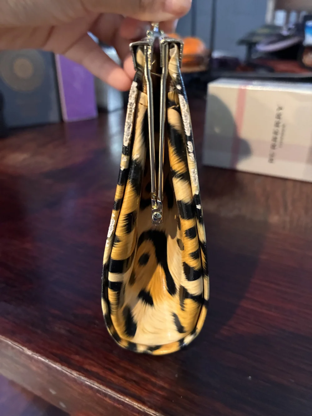 N/A stylish leopard