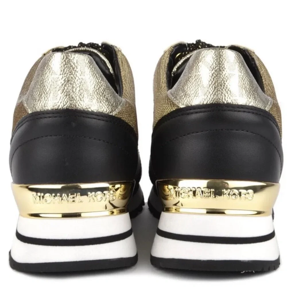 Michael Kors new never