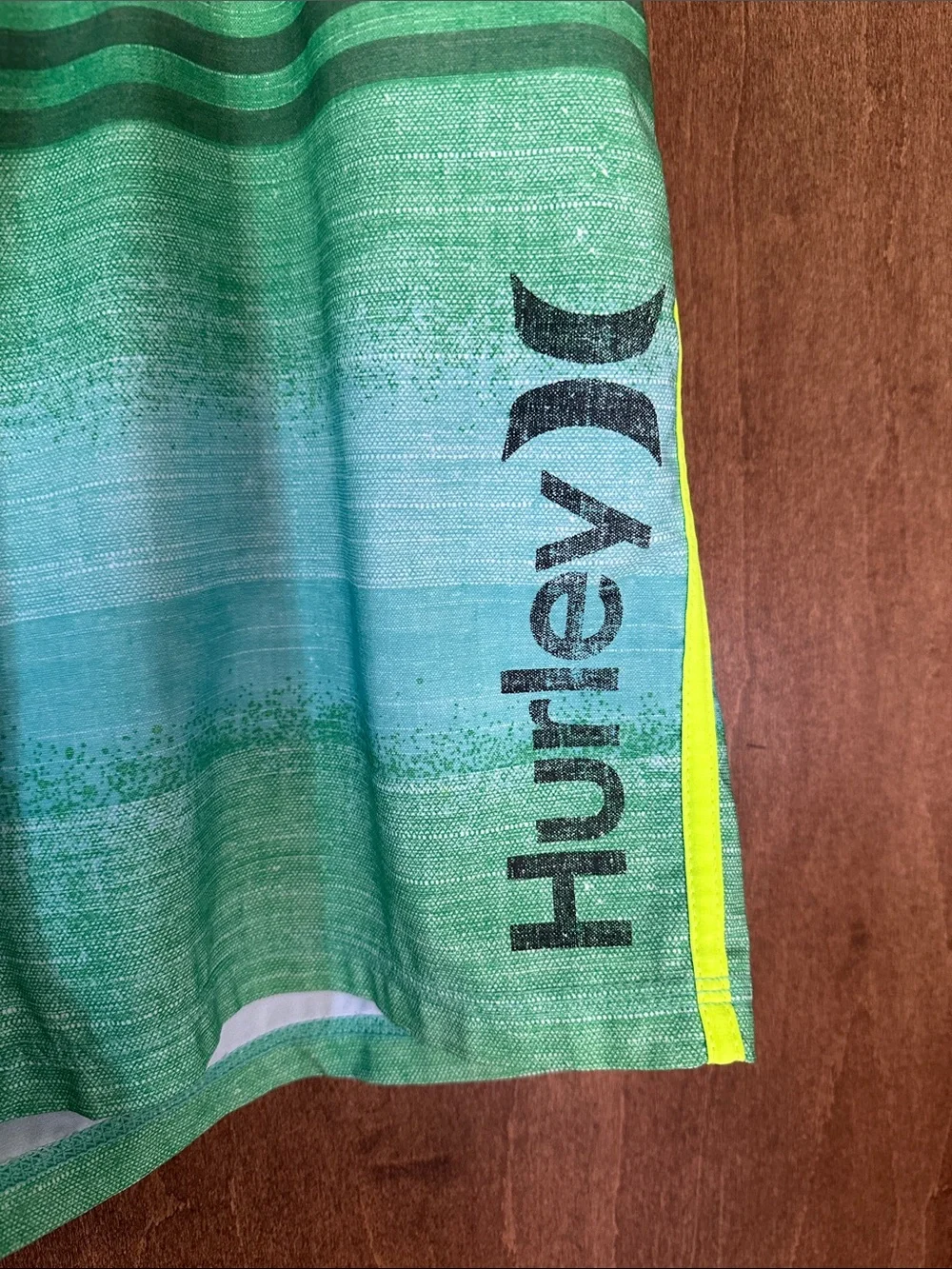 Hurley men swim