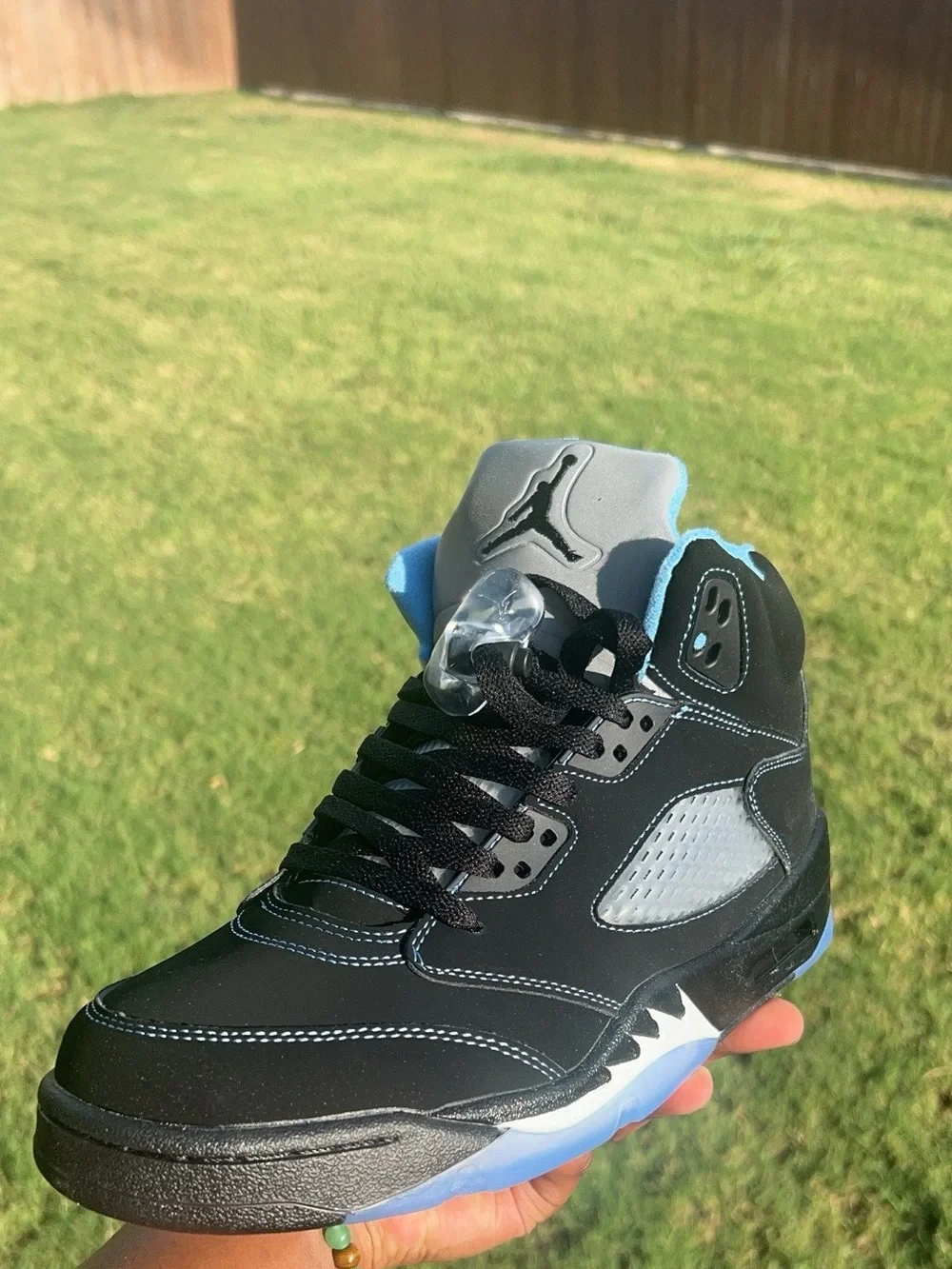 Air Jordan 5 Retro “Black UNC” Men’s Size 10.5 - Excellent Condition w/ Box