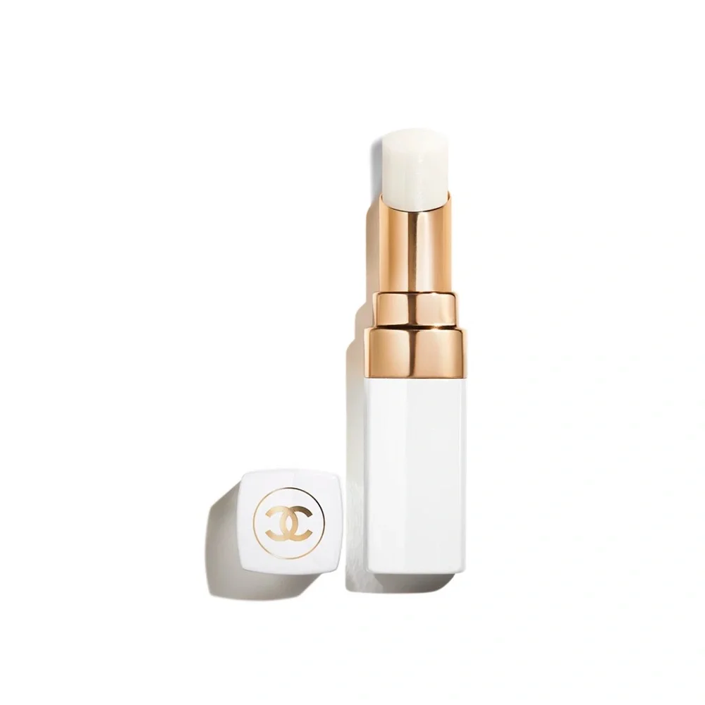 CHANEL subtly rouge