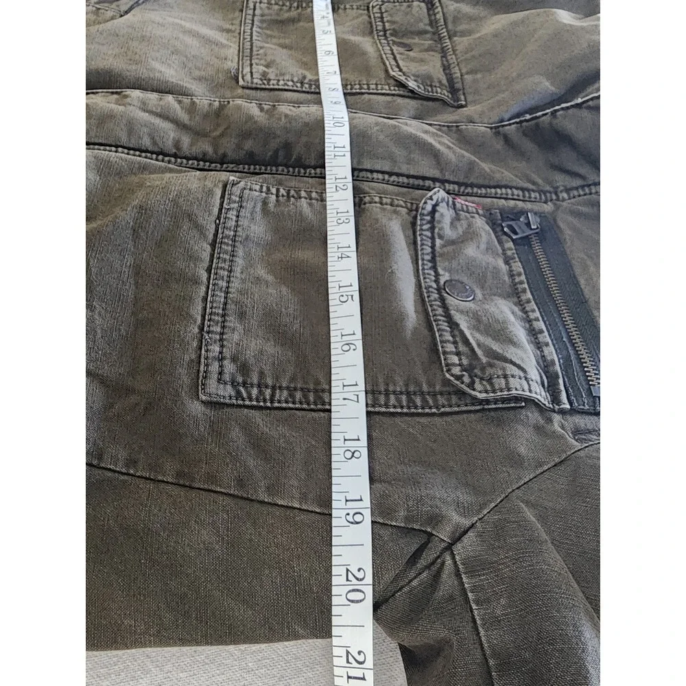 Levis 🔥excellent pre