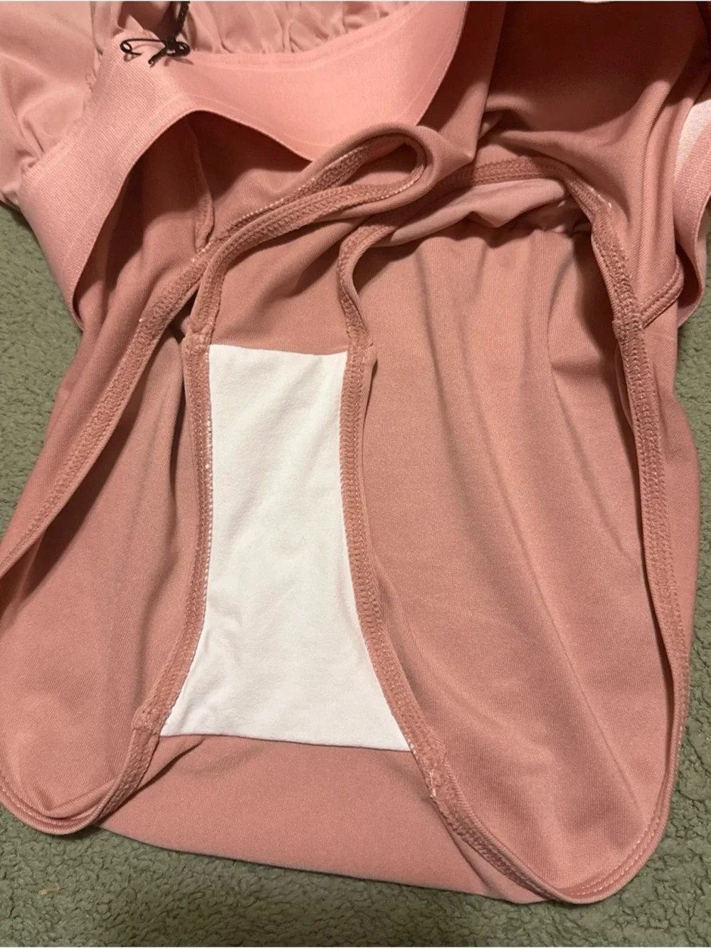ALO Yoga lightweight athletic