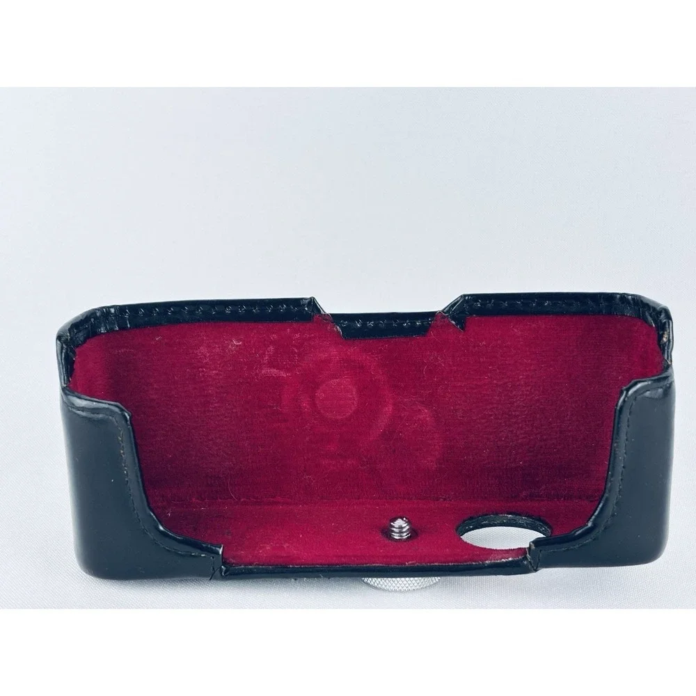 The Unbranded Brand genuine leather