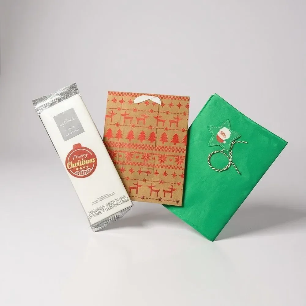 W5. Holiday Gift Bag Set