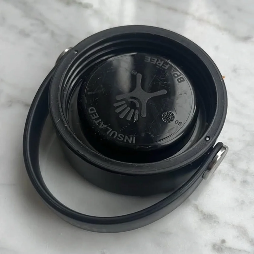 Hydro Flask sleek black