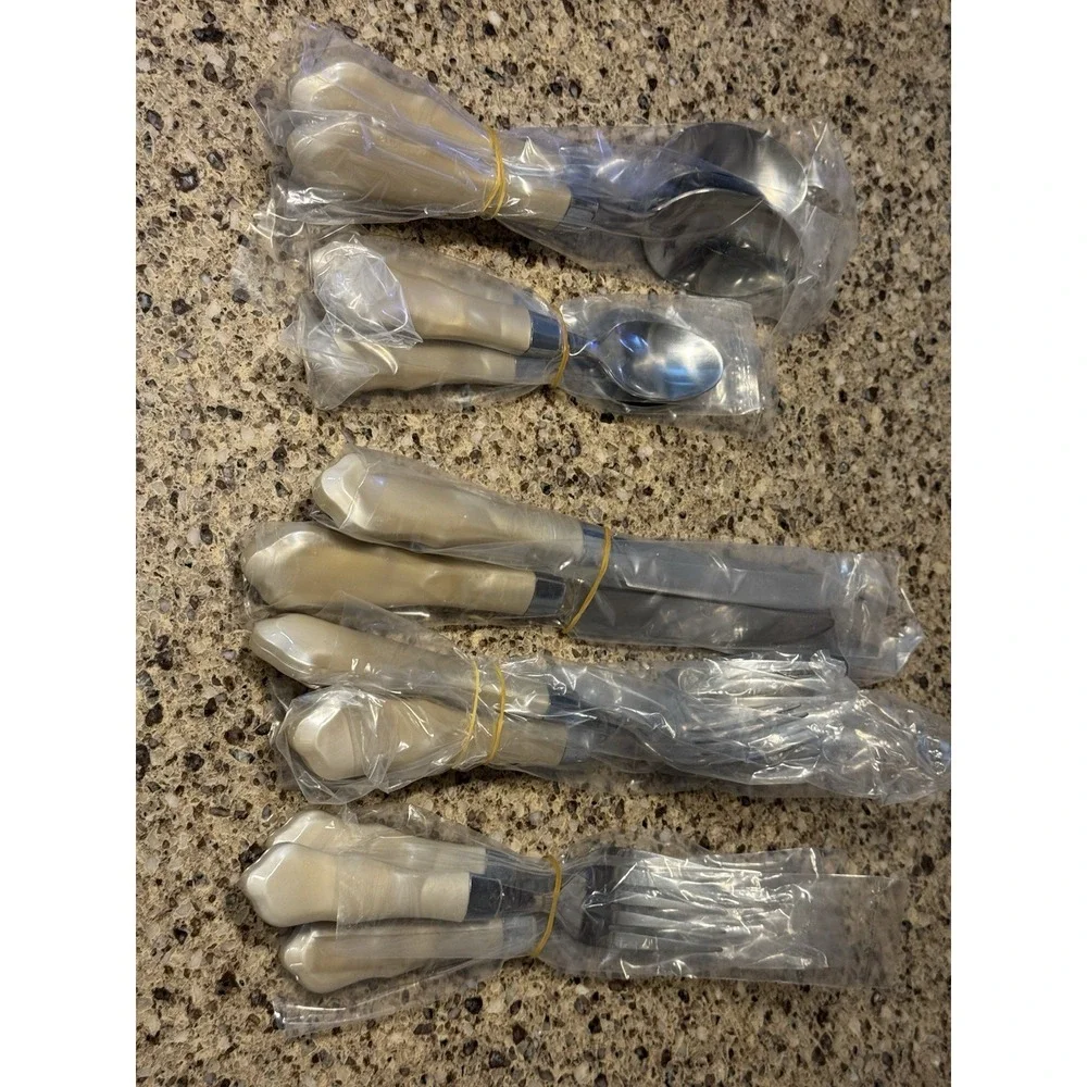Murval 20 Pc Flatware Set Pearlescent Handle Stainless Modern Silverware NEW