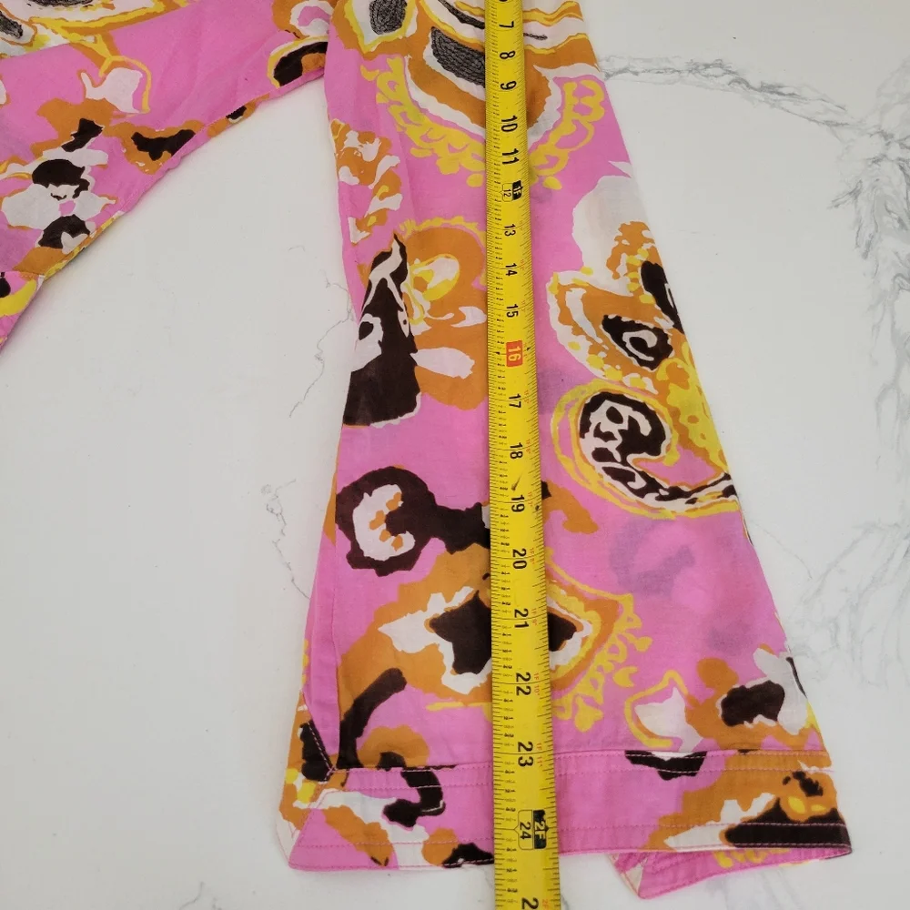 Tory Burch embrace vibrant
