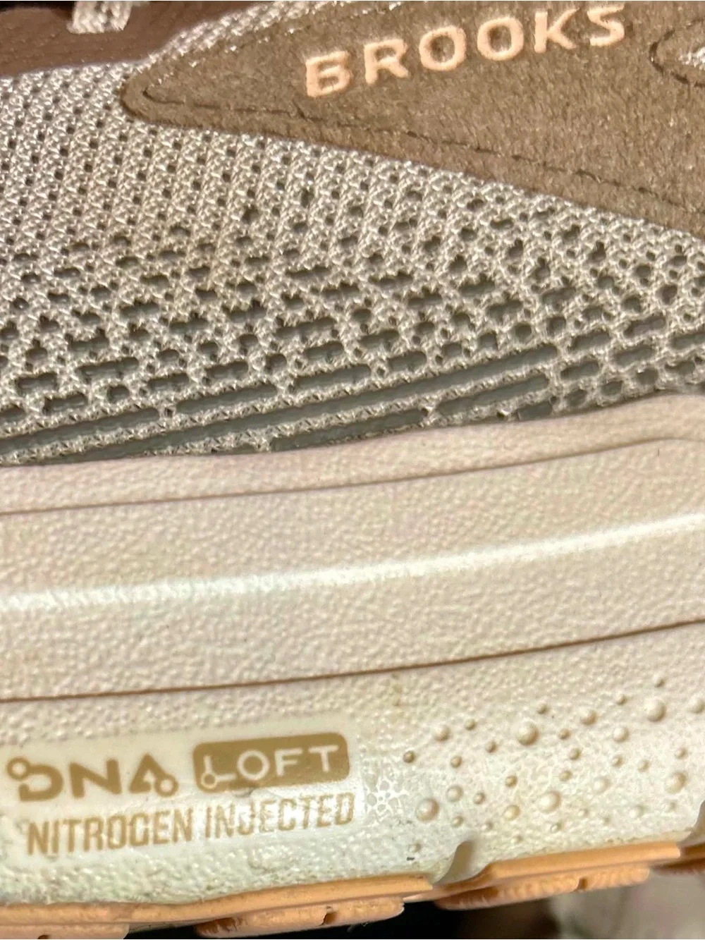 Brooks ghost max
