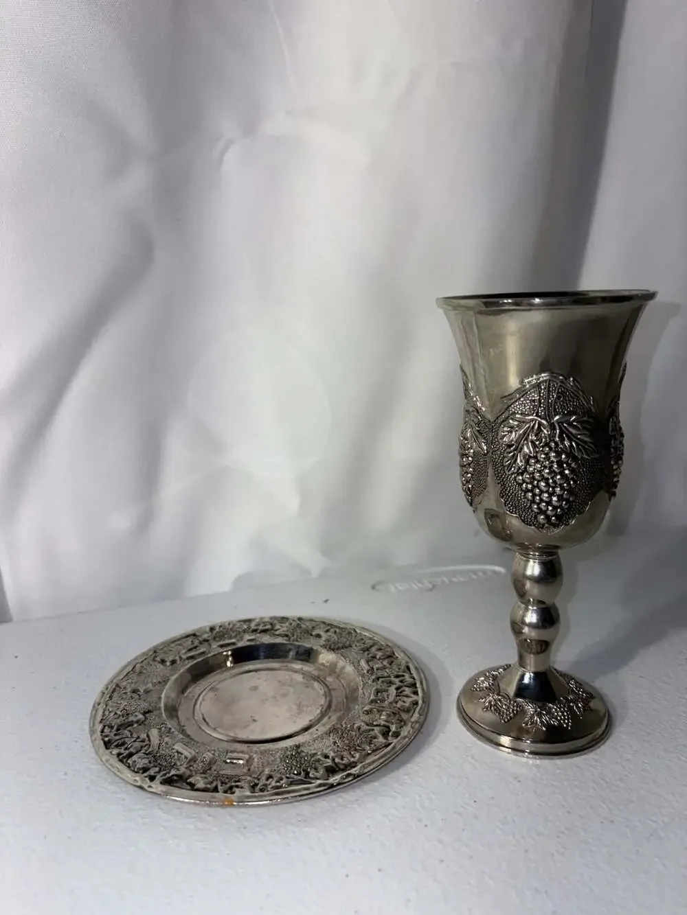Unbranded silver plated