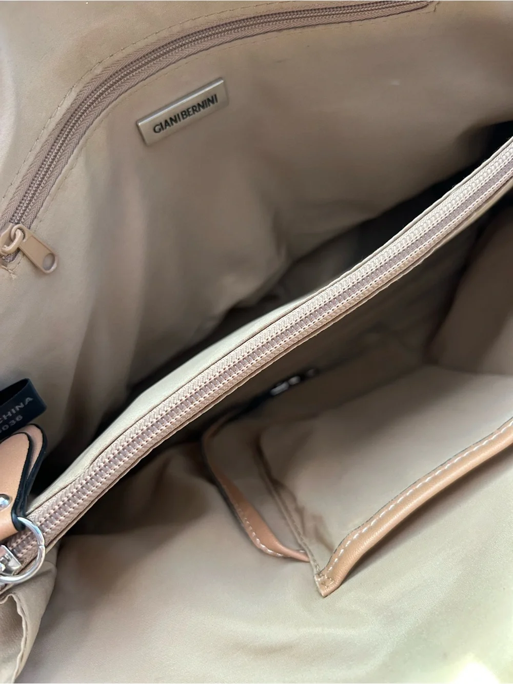Giani Bernini structured satchel