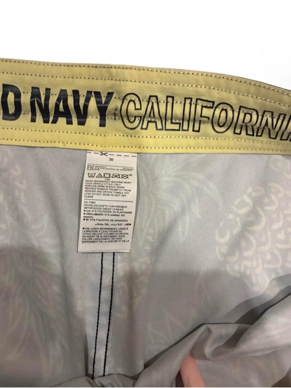 Old Navy bold pineapple