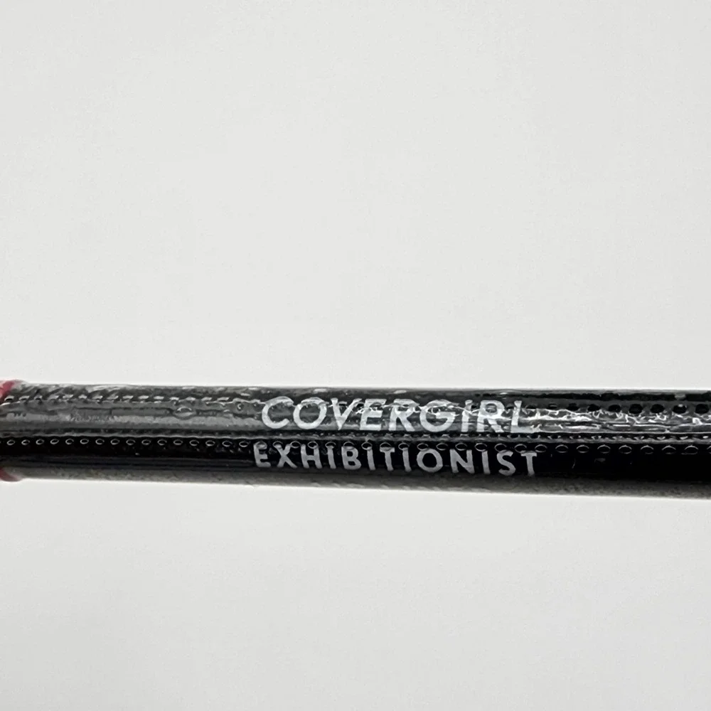 COVERGIRL exhibitionist all