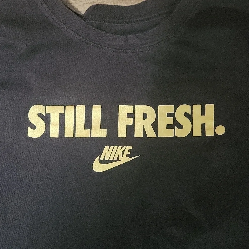 Nike tee still