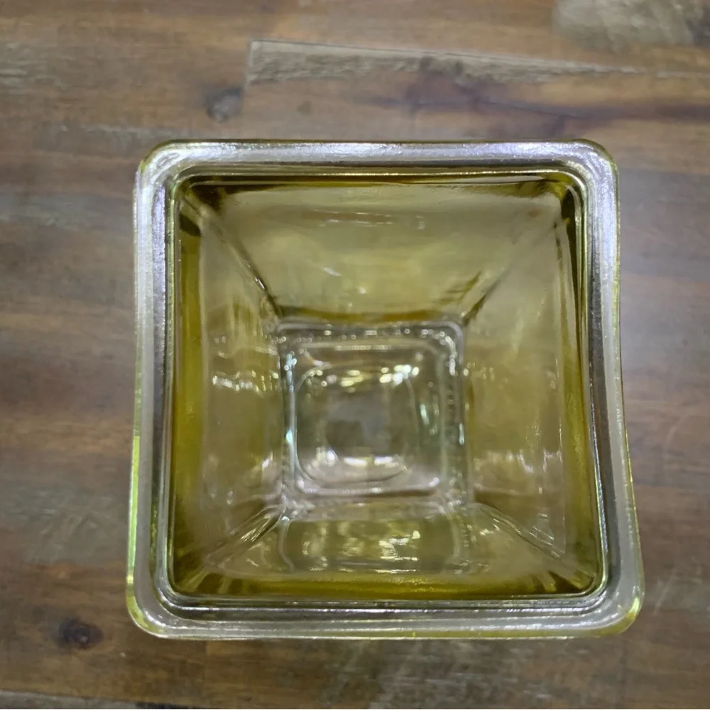 N/A yellow glass