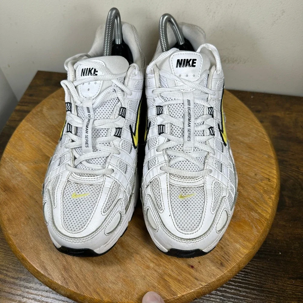 Nike sneakers shaft