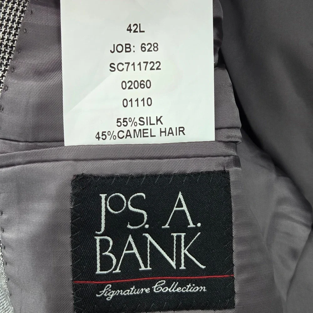 Jos. A. Bank measurements chest