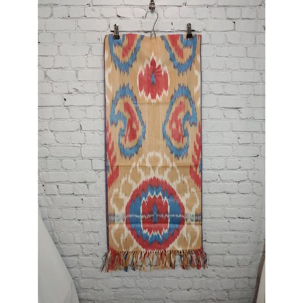 Beige/Blue/Red Multicolored Table Runner
