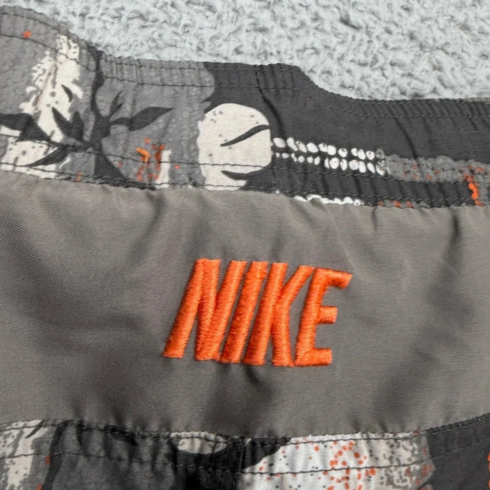 Nike Men's XL Black Orange Floral Board Shorts Swim Trunks Drawstring Pockets