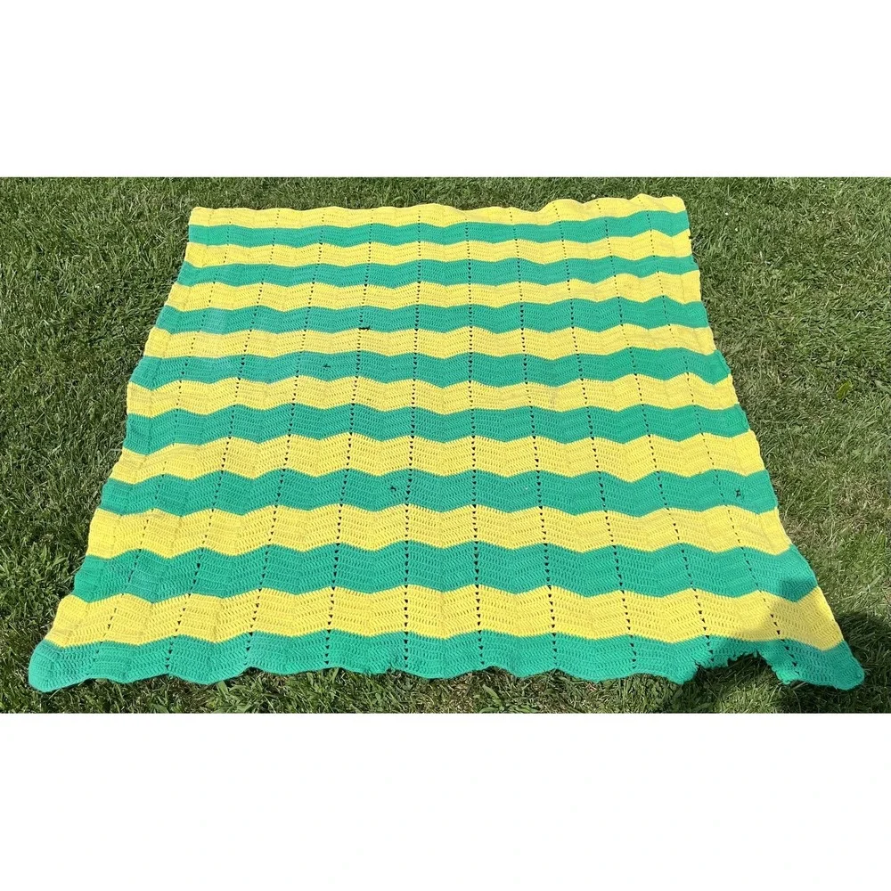 Vintage Handmade Crochet Zig Zag Afghan Blanket Throw Lap Blanket 1970s Retro De