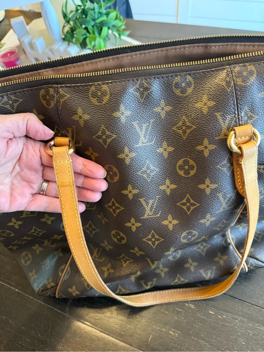 Louis Vuitton classic louis