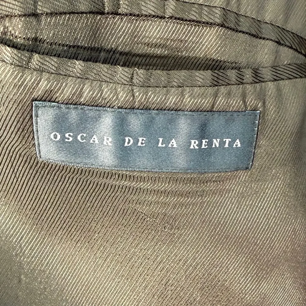Oscar de la Renta step out