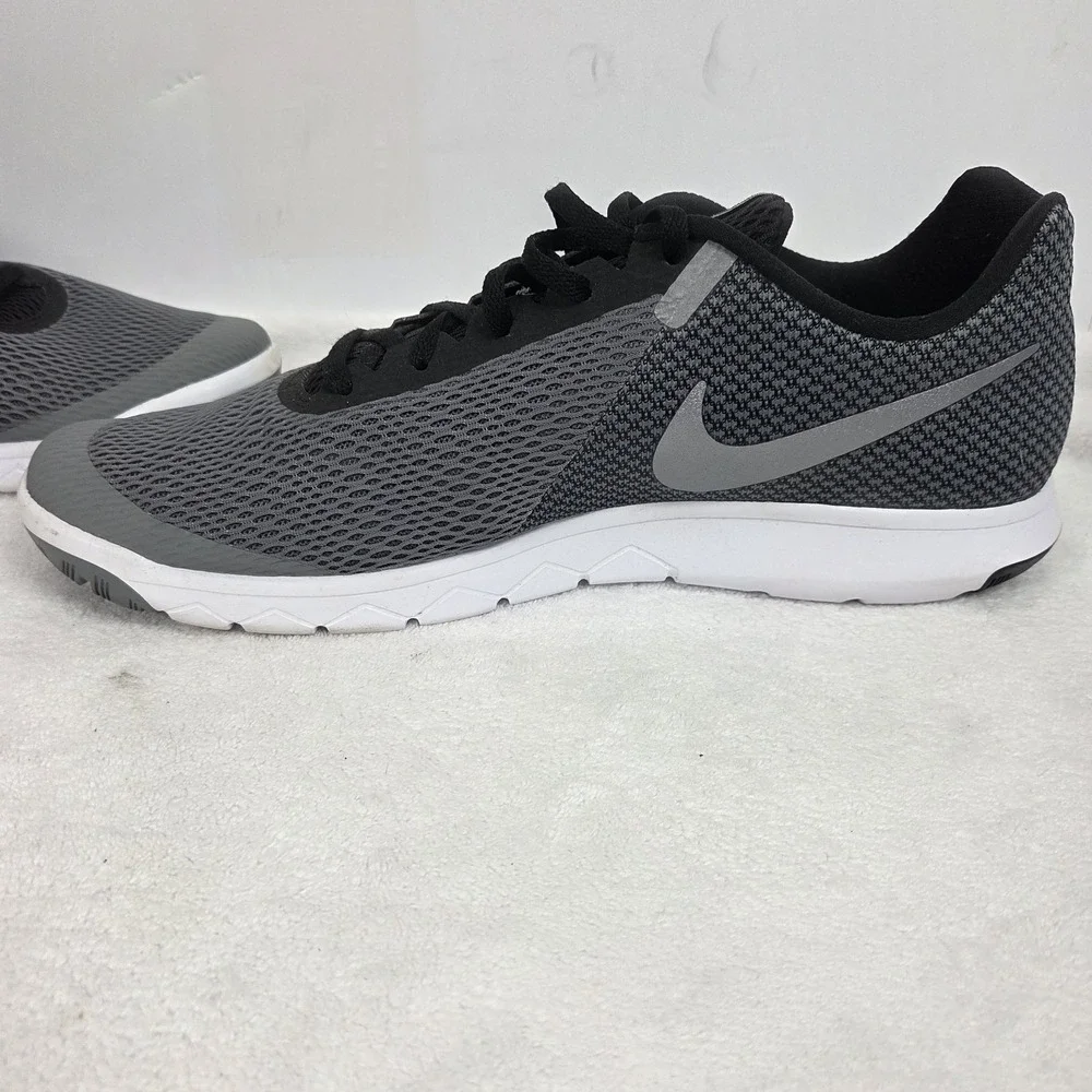Nike mens flex
