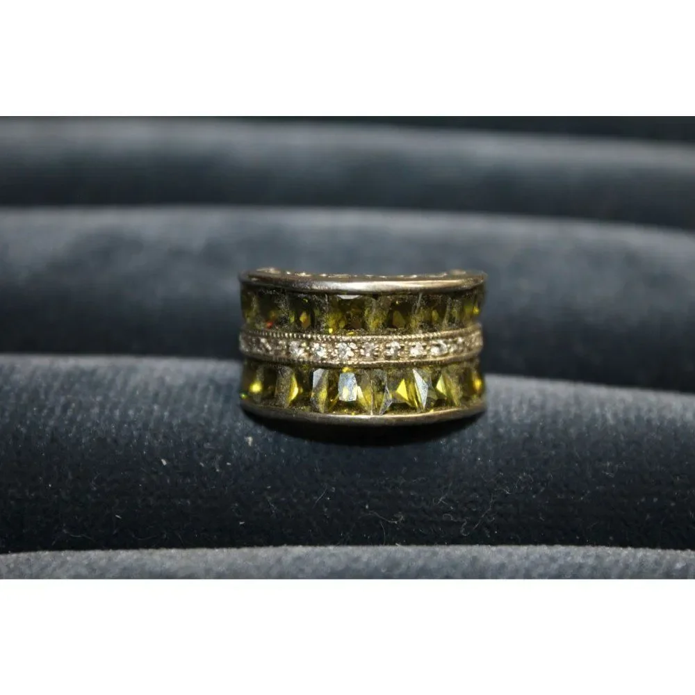Olive Green Stones Clear Rhinestone Silver‎ Band Fashion Costume Ring Size 7