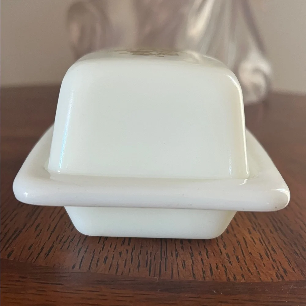 Pyrex vintage glass