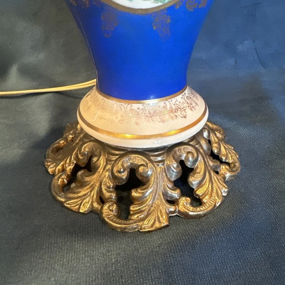 Antique this porcelain