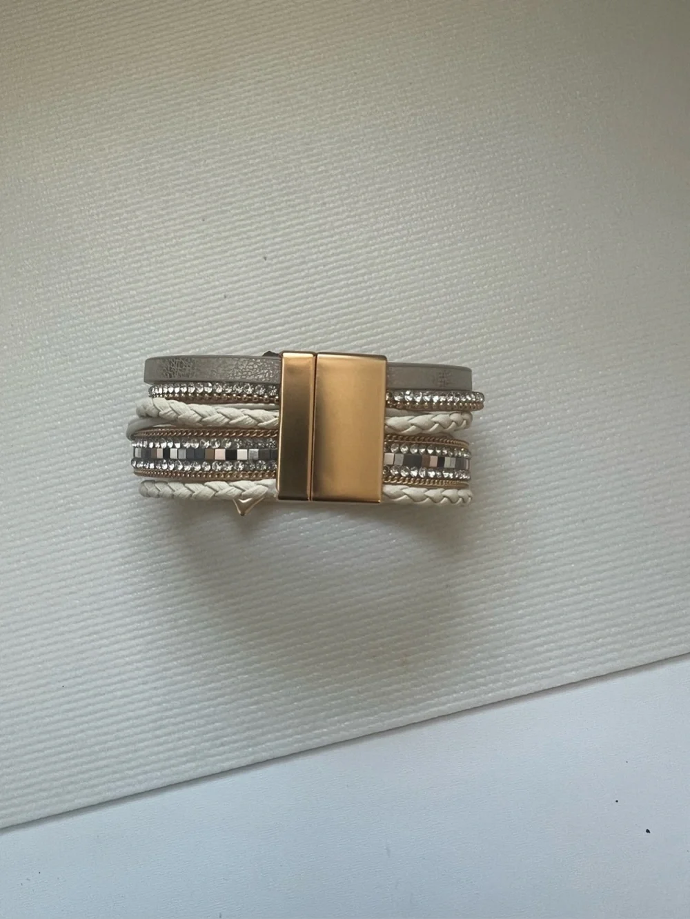 N/A stylish gold