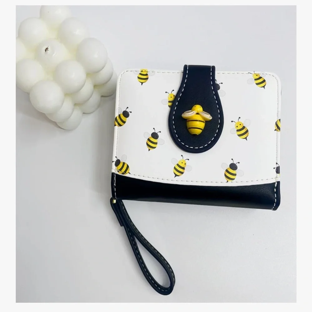 N/A charming wallet