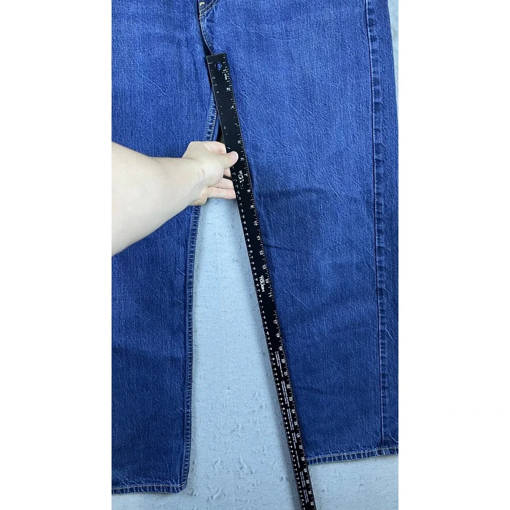Levis levi 569