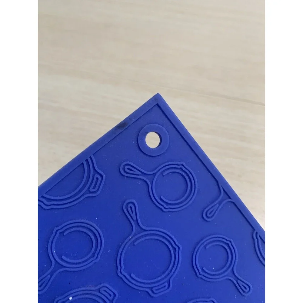 Lodge square silicone