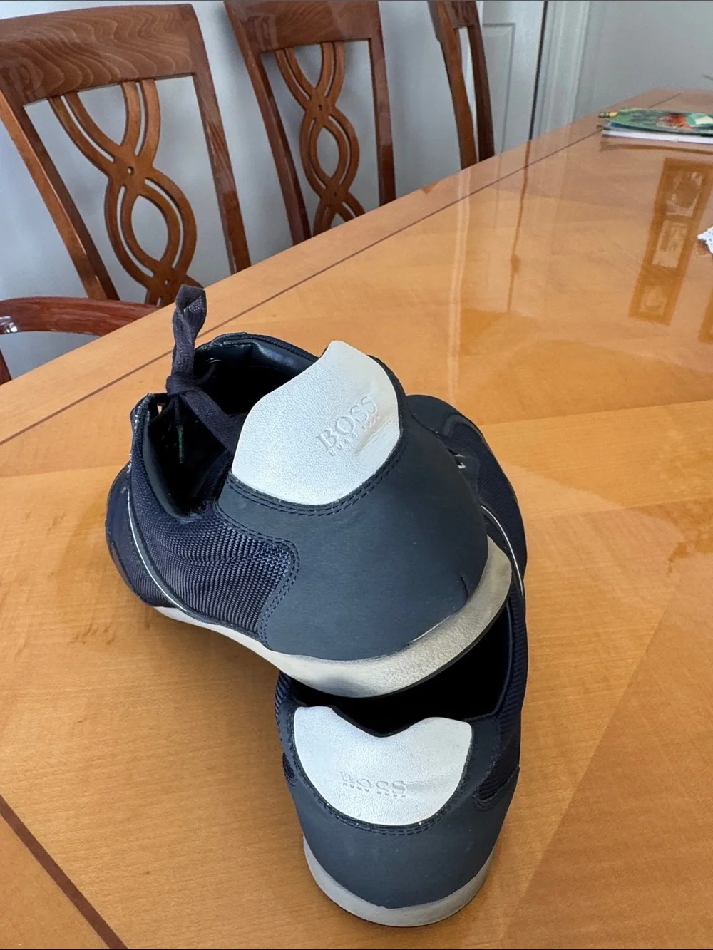 Boss streamlined sneakers