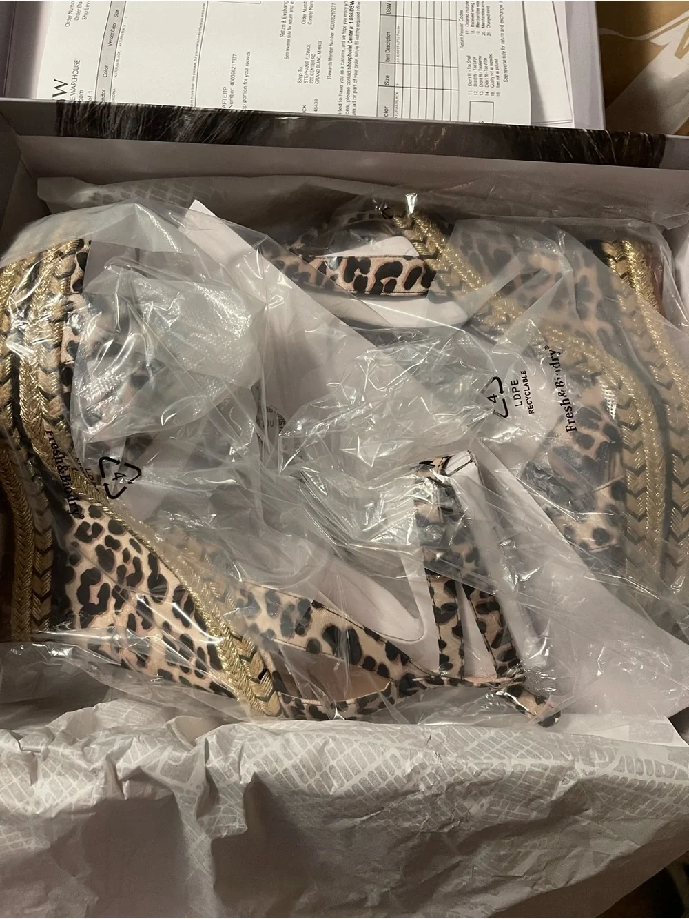Jennifer Lopez bold leopard
