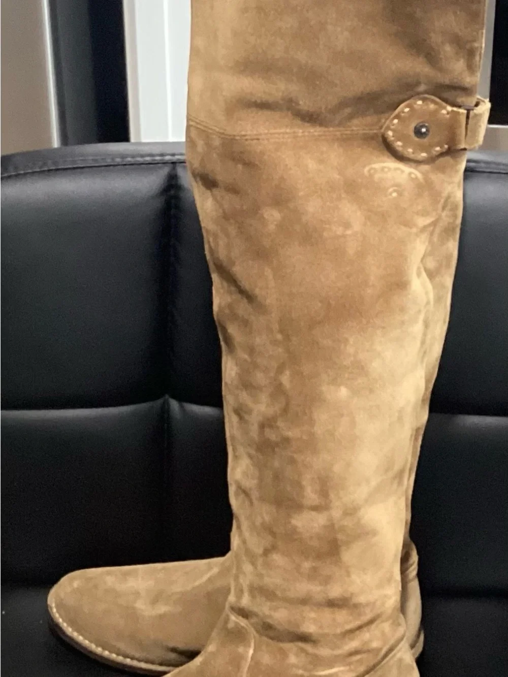 Frye tall over