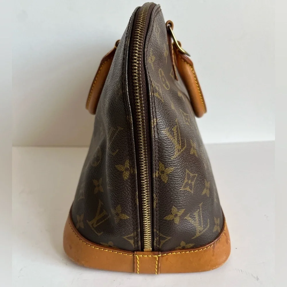 Louis Vuitton auth louis