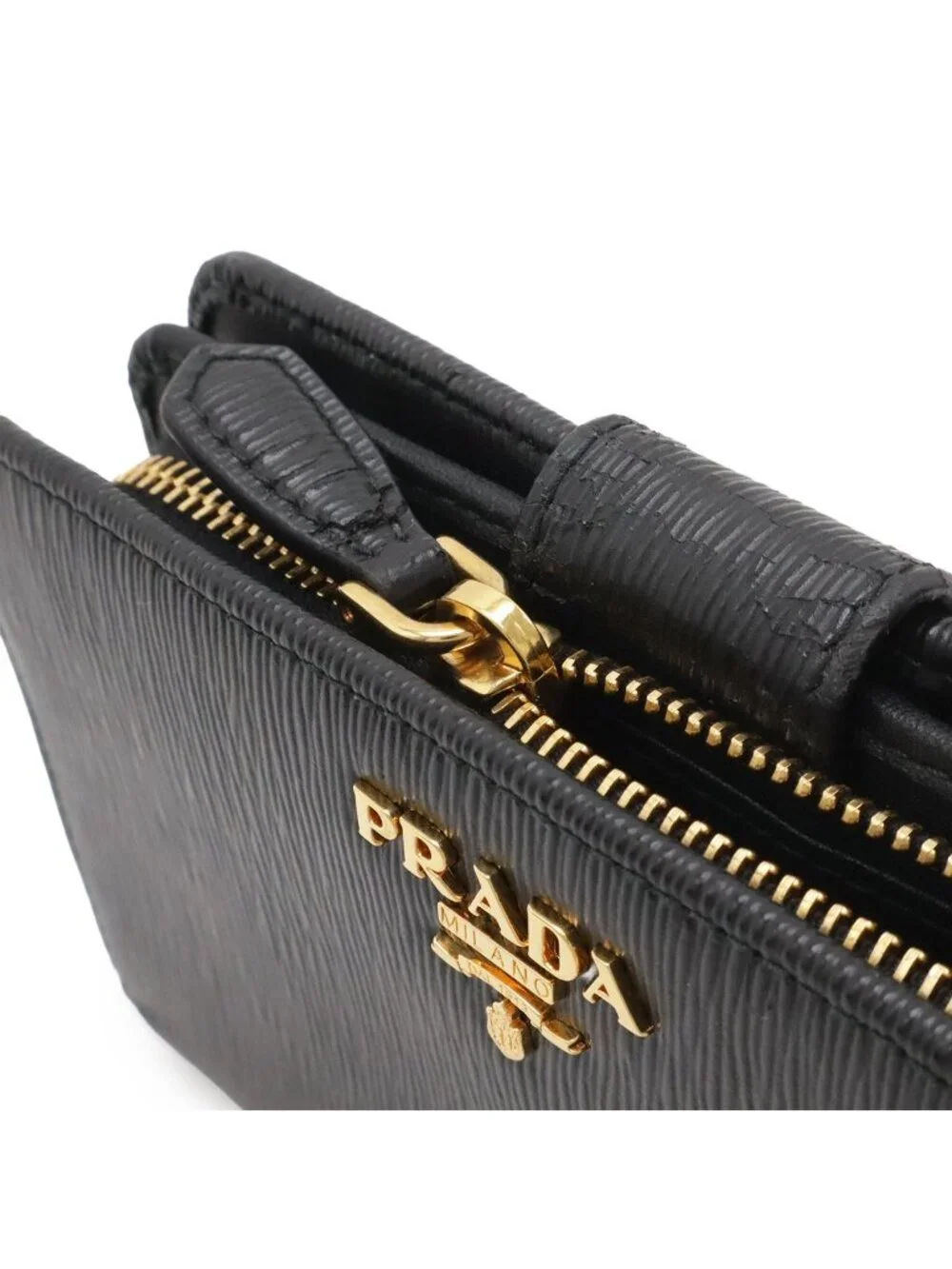 Prada this authentic