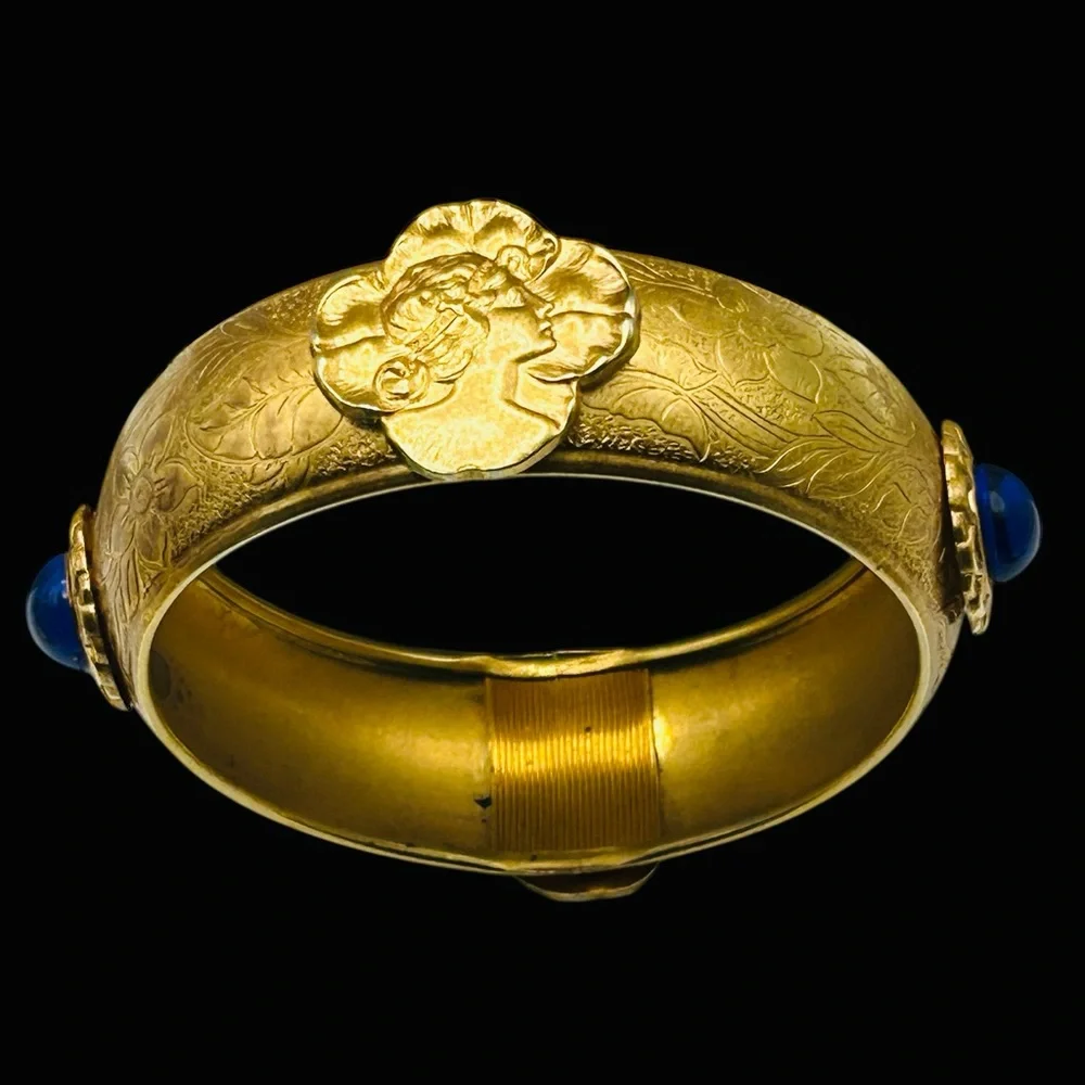 Vintage wonderful bangle