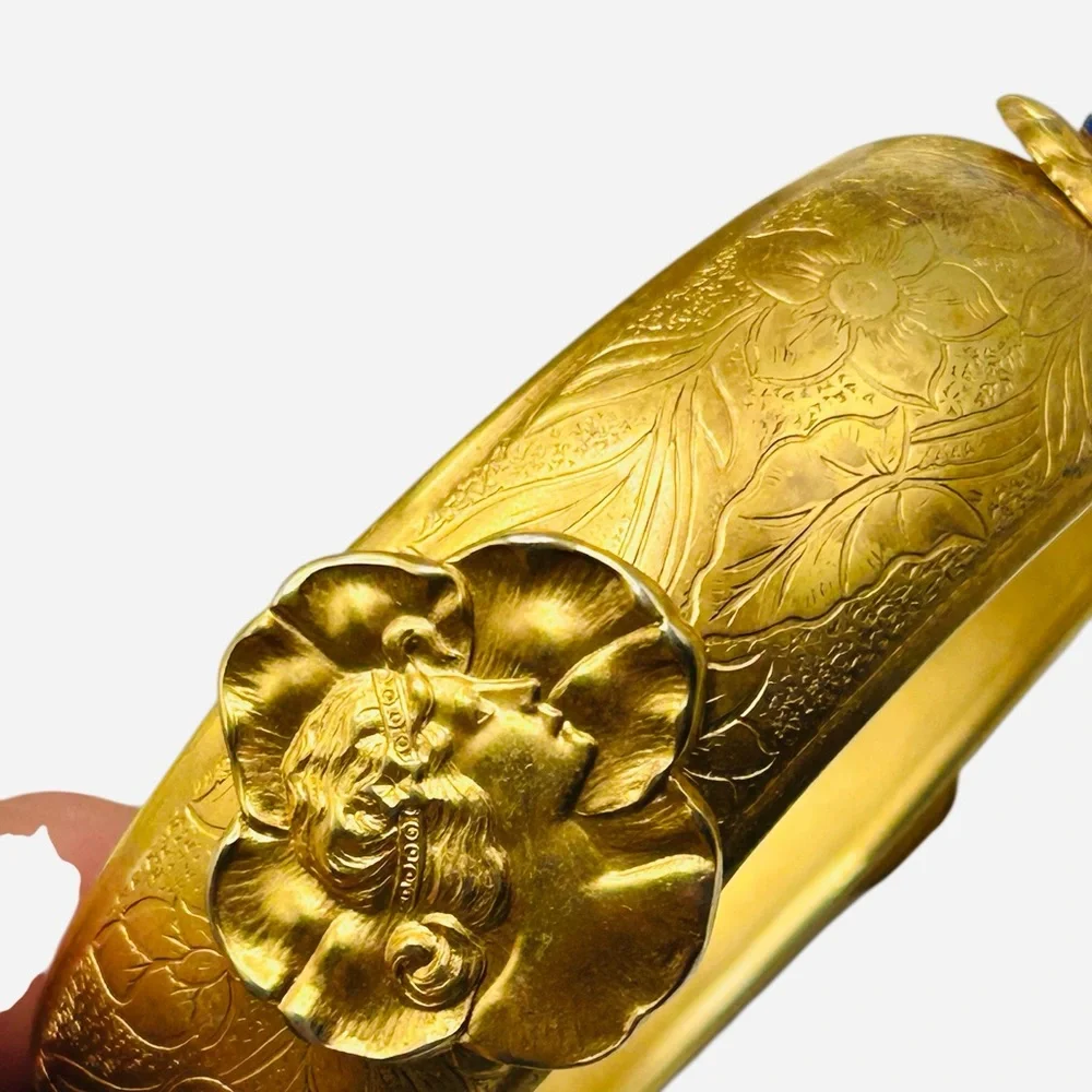 Vintage wonderful bangle