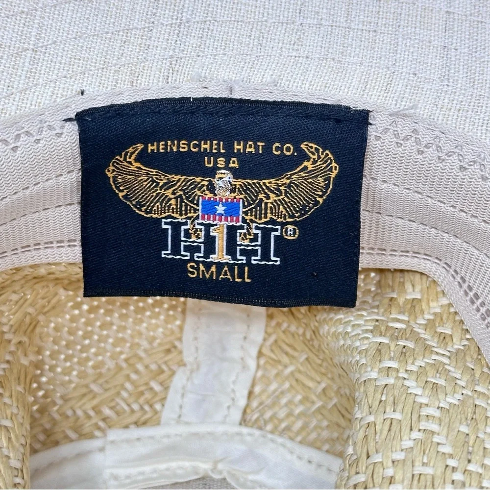Henschel breathable woven